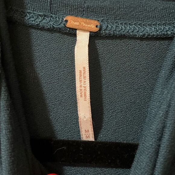 FREE PEOPLE Long Sleeve Turtleneck Bell Sleeve Top Teal Women’s Size Medium - Picture 5 of 6